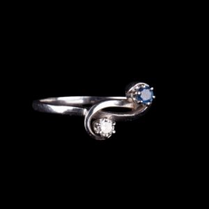 18K White Gold Diamond and Blue Sapphire Ring, France, 750 Gold